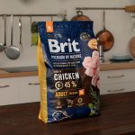 Корм сухий Brit Premium Dog Adult M для дорослих собак середніх порід вагою 10-25 кг з куркою 3 кг - Зображення 6