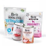 Подарунковий бокс Brit Care Dog Gift box Новорічний для собак з вологим кормом та ласощами 1,2 кг - Зображення 2