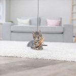 Іграшка Trixie для котів Вудочка з серцем котяча м_ята плюш/дерево 50 см - Зображення 3